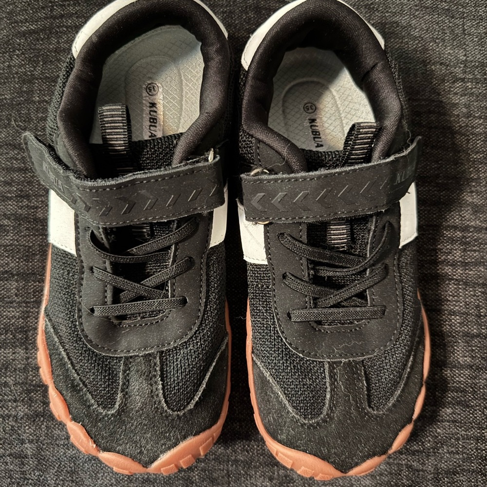 Kids Black and White Sneakers - size 3.5
